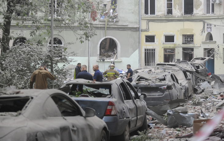 U ruskom raketnom napadu na ukrajinski grad Lavov poginulo pet ljudi, desetine ranjene