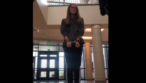 U SAD-u zatvorena škola jer je učenica odbila nositi masku