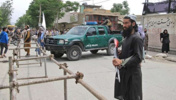 U samoubilačkom bombaškom napadu pred ruskom ambasadom u Kabulu troje ubijenih