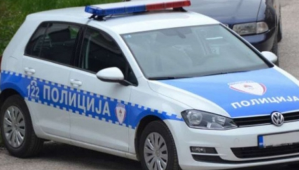 U saobraćajnoj nesreći kod Mrkonjić Grada povrijeđene tri osobe