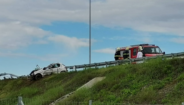 U saobraćajnoj nesreći kod Prnjavora poginuo 69-godišnji državljanin Srbije