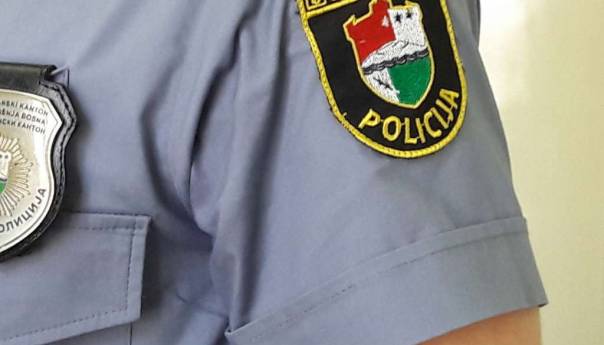 U saobraćajnoj nesreći teško povrijeđen vozač mopeda