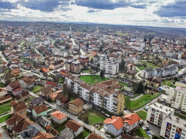 U saobraćajnoj nesreći u Derventi smrtno stradao vozač