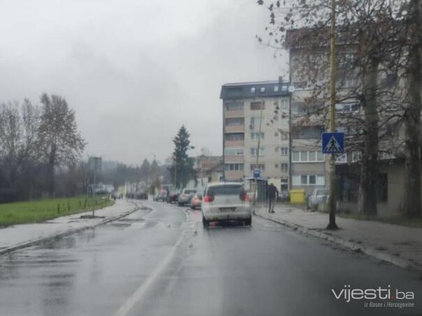 U saobraćajnoj nesreći u Tuzli povrijeđena pješakinja