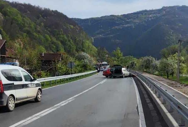 U saobraćajnoj nezgodi kod Nemile povrijeđena četiri lica