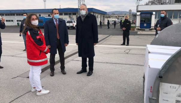 U Sarajevo danas stiglo još 10.000 vakcina iz Turske