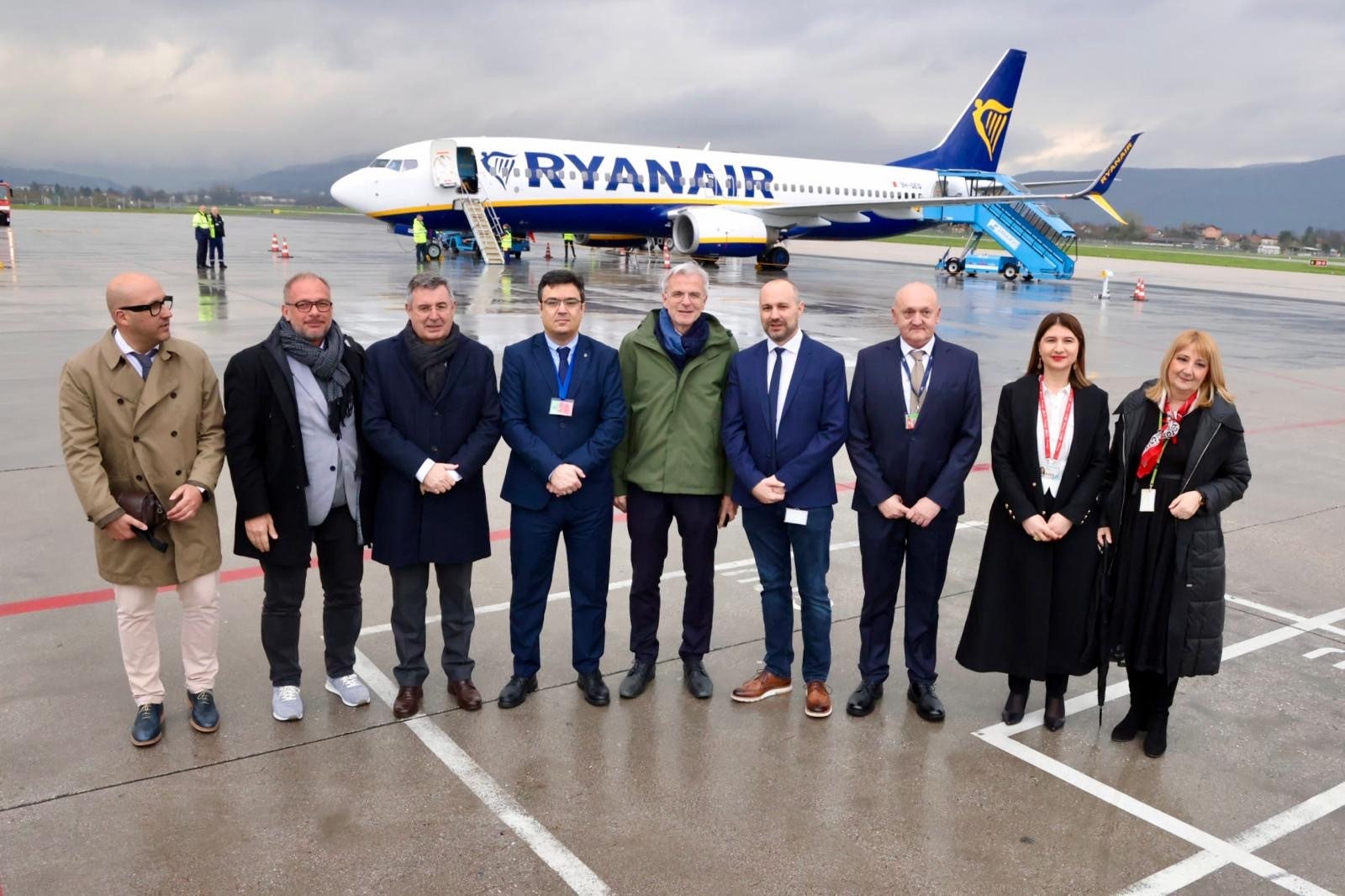 U Sarajevo sletio avion iz Španije, prva direktna linija