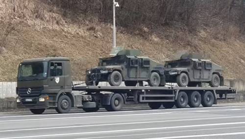 U Sarajevo stigao konvoj višenamjenskih američkih Hamvi vozila