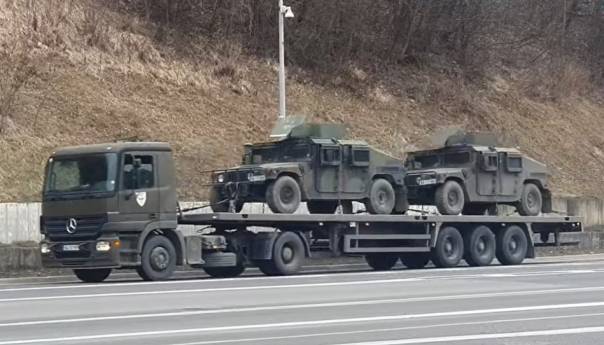 U Sarajevo stigao konvoj višenamjenskih američkih Hamvi vozila