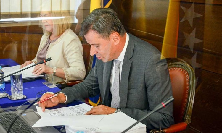U Sarajevu danas redovna sjednica Vlade FBiH