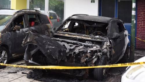 U Sarajevu izgorjela tri automobila