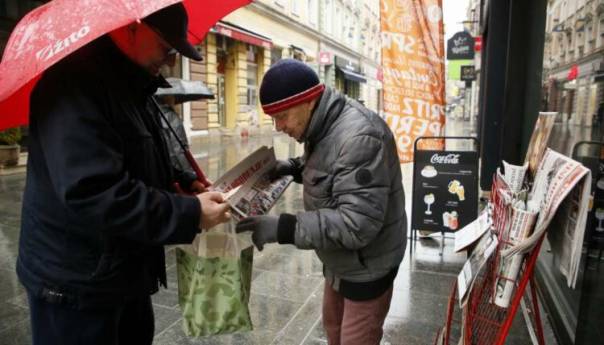 U Sarajevu je ostao još poneki, rijetki prodavač novina