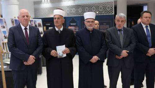 U Sarajevu otvorena izložba 'Sultanske džamije u BiH'