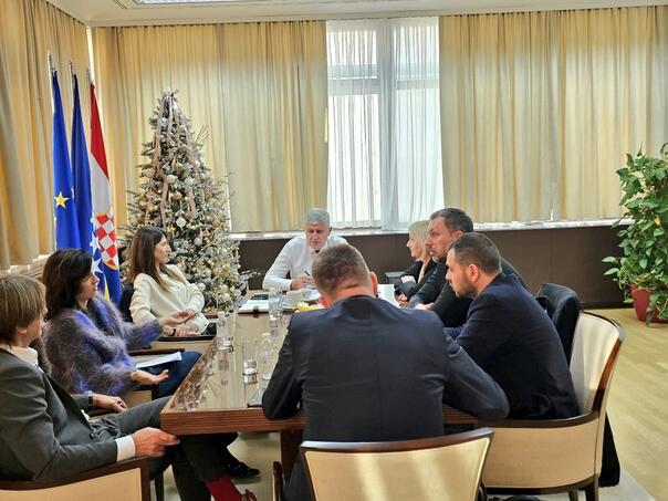 Završen sastanak Trojke i HDZ-a, evo šta je dogovoreno