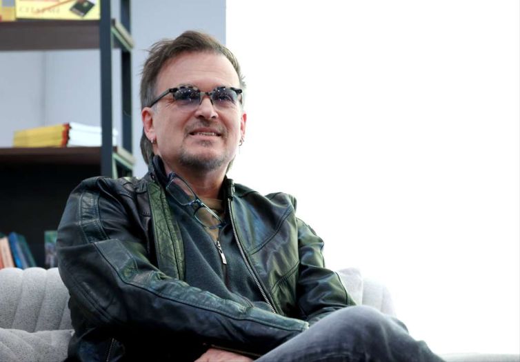 U Sarajevu predstavljena knjiga 'Drvo', nadahnuta Gibonnijevim stihovima