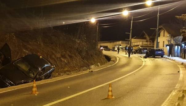 U Sarajevu se sudarila četiri vozila, povrijeđeno sedam osoba