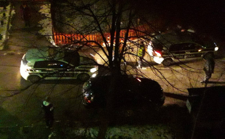 U Sarajevu sinoć izgorio automobil