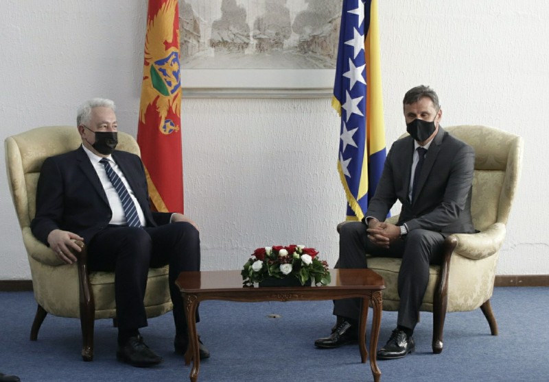 U Sarajevu susret Novalića i Krivokapića