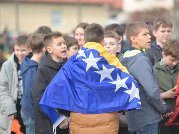 U Sarajevu sutra defile učenika povodom Dana nezavisnosti BiH