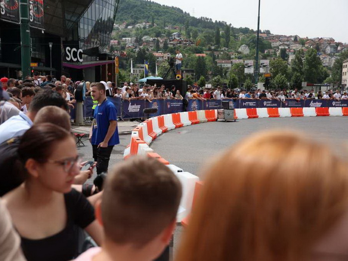 U Sarajevu sve spremno za spektakularni Red Bull Showrun