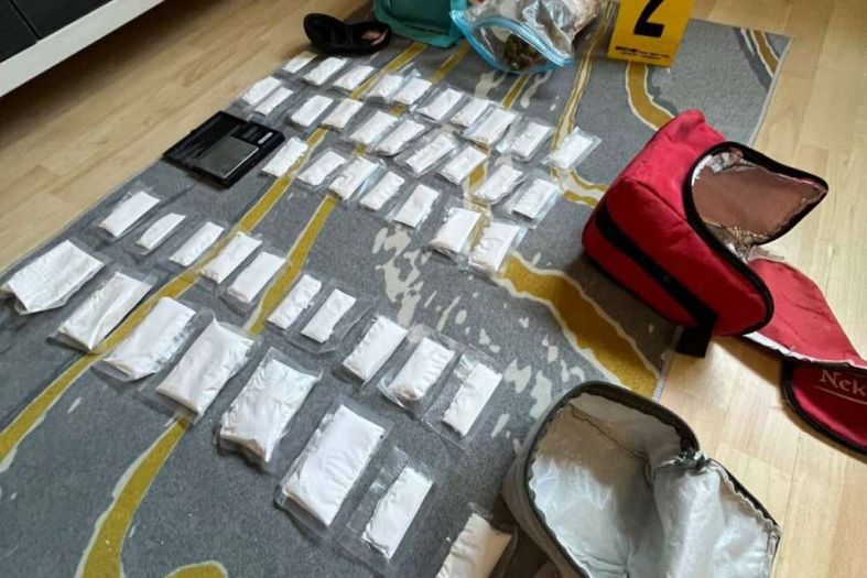 U Sarajevu uhapšen muškarac, policija mu pronašla drogu