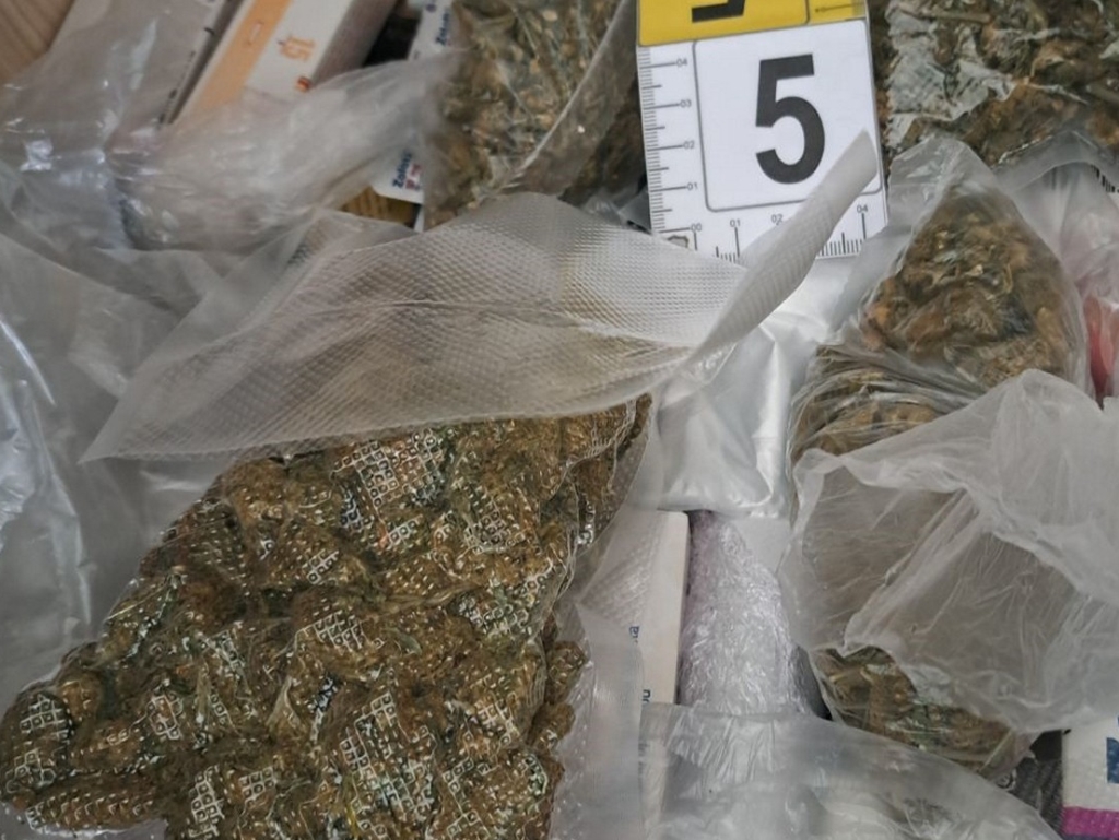 U Sarajevu zbog droge uhapšeno pet osoba, najmlađa 2006. godište