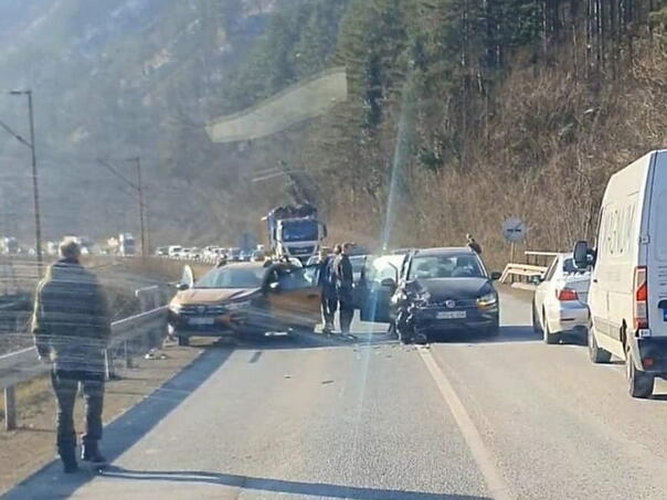 U sat vremena tri saobraćajne nesreće u ZDK