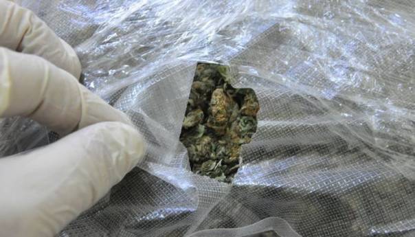 U sklopu akcije 'Mak' uhapšena jedna osoba i pronađeni narkotici