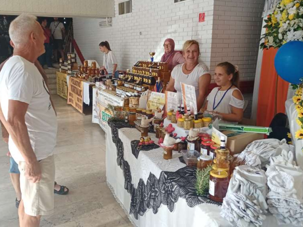 U sklopu ovogodišnjeg Sajma šljive u Gradačcu i 8. međunarodni sajam pčelarstva