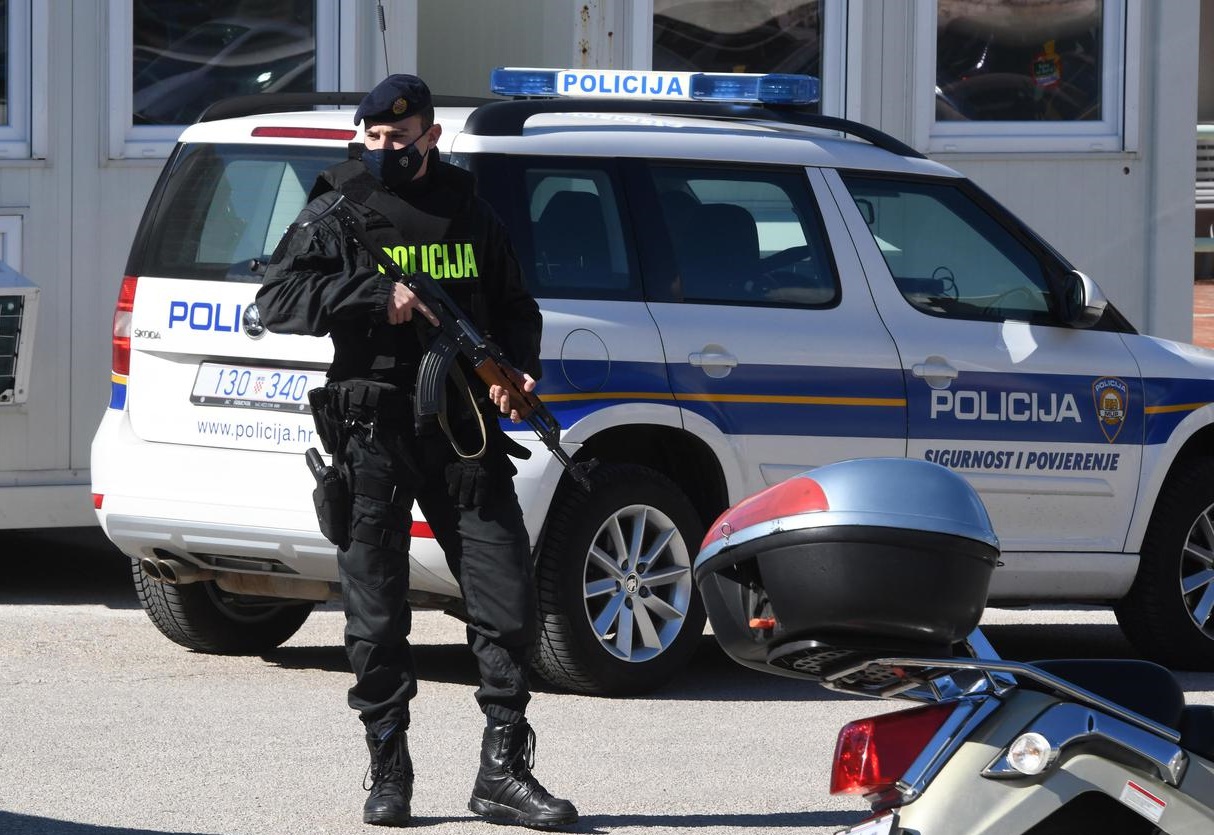 U Slavonskom Brodu ubijeno dvoje staraca