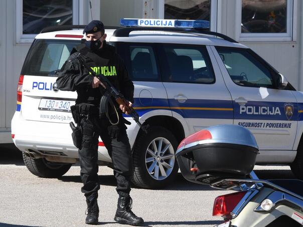 U Slavonskom Brodu ubijeno dvoje staraca