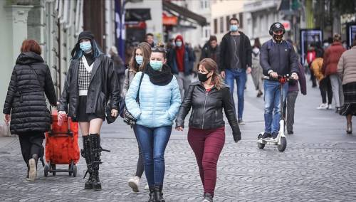 U Sloveniji 920 novozaraženih, 32 preminulo
