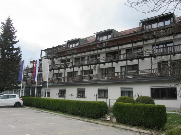 U Sloveniji novih 48 zaraženih, umrla peta žrtva infekcije