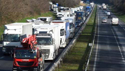 U Sloveniji od danas zabrana pretjecanja za teška teretna vozila