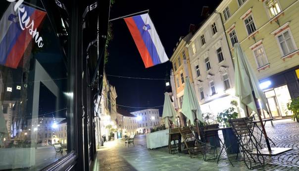 U Sloveniji od danas zatvaranje trgovačkih centara, restorana, hotela, vrtića