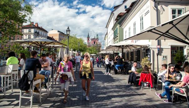 U Sloveniji samo 19 zaraza, ubuduće i mobilne ekipe za cijepljenje