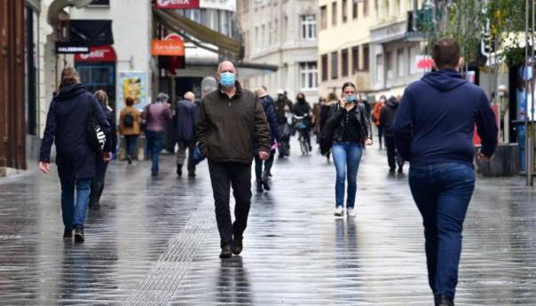 U Sloveniji širenje omikrona, na snazi nove mjere