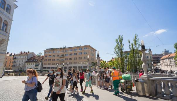 U Sloveniji skok novozaraženih