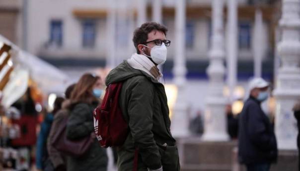 U Sloveniji skoro hiljadu zaraženih