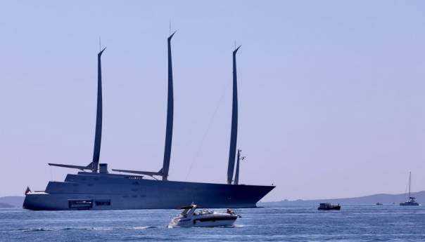U Split uplovila jedna od najvećih jahti na svijetu