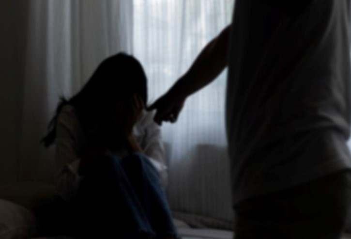 U Splitu optužen muškarac: Suprugu maltretirao, dijete silovao godinama...?