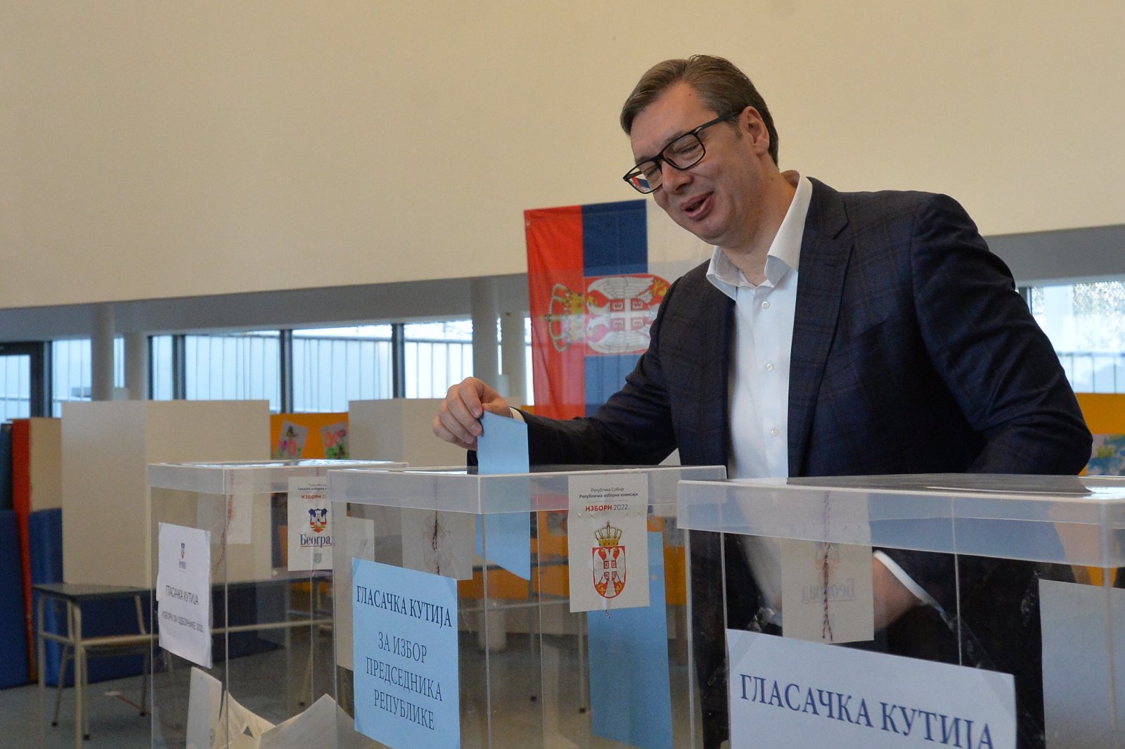 U Srbija izbori za predsjednika i parlament