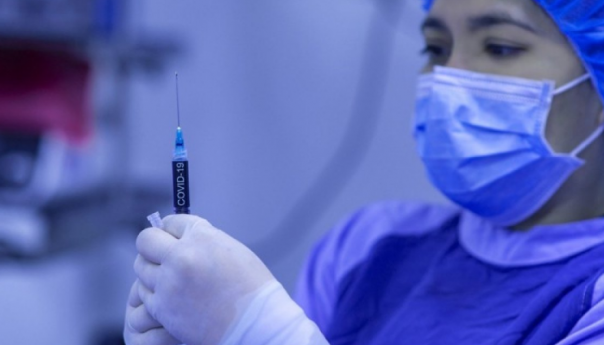 U Srbiji 1.915 novozaraženih, 11 osoba preminulo