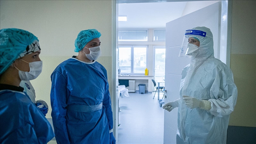 U Srbiji 4.803 nova slučaja zaraze , preminule 54 osobe