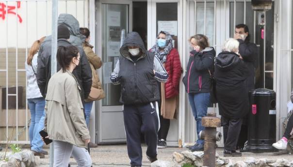 U Srbiji 5.446 novooboljelih, preminule 32 osobe