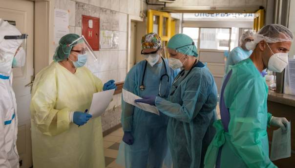 U Srbiji još četvero umrlih i 102 nova slučaja zaraze