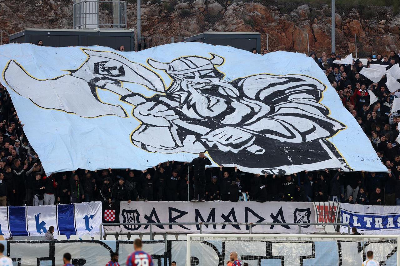 U Srbiji napadnut autobus s navijačima 'Rijeke'