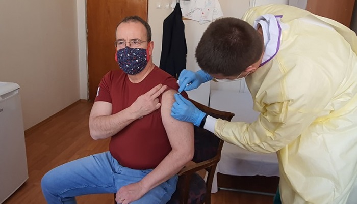 U Srbiji potvrđeno 298 novozaraženih, dvije osobe umrle