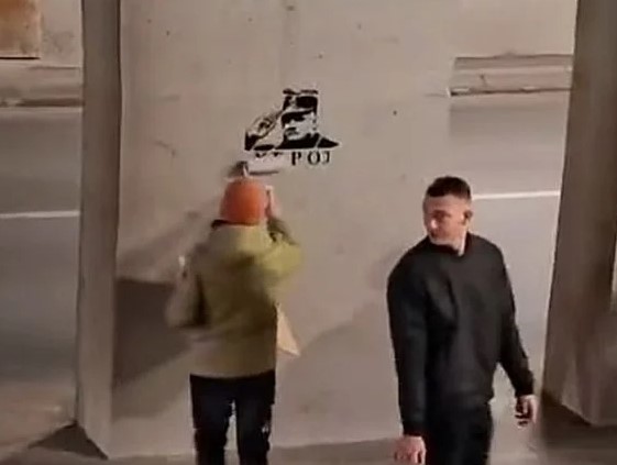 U Srbiji prekrečen grafit Mladića: "Heroj" nestao pod bijelom bojom