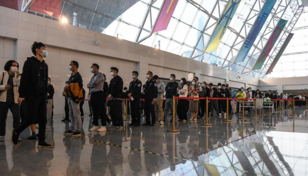 U Srbiji preminula 61 osoba, novih 14.519 slučajeva zaraze